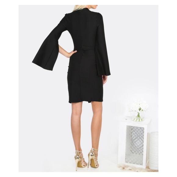 LAST ONE Black Choker Cut Out Sleeve Bodycon Dress - Picture 4 of 5
